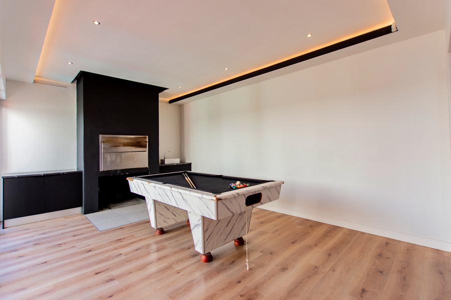 3 Bedroom Property for Sale in Sandy Point Western Cape
